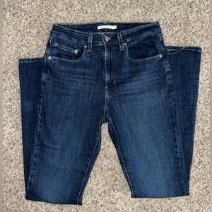 Levi's 725 High Rise Boot Cut Jeans